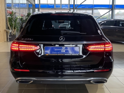 Mercedes-Benz E 220 Avantgarde LED Navi PDC Distr.+ DAB MBUX