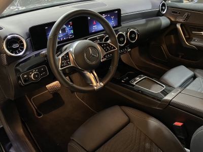 Mercedes-Benz A 250 e Progressive LED Navi PDC SHZ Klimaauto. 