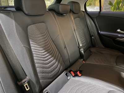 Mercedes-Benz A 250 e Progressive LED Navi PDC SHZ Klimaauto. 