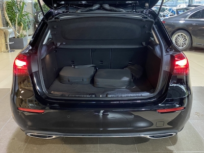 Mercedes-Benz A 250 e Progressive LED Navi PDC SHZ Klimaauto. 