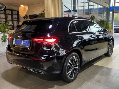 Mercedes-Benz A 250 e Progressive LED Navi PDC SHZ Klimaauto. 