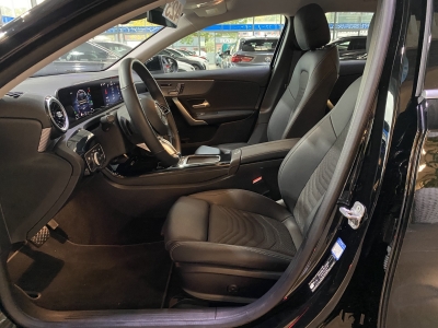 Mercedes-Benz A 250 e Progressive LED Navi PDC SHZ Klimaauto. 