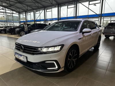 VW Passat GTE AHK Navi LED PDC DAB+ SHZ ACC 