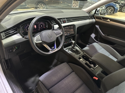 VW Passat GTE AHK Navi LED PDC DAB+ SHZ ACC 