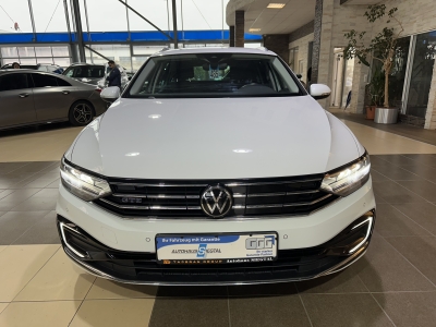 VW Passat GTE AHK Navi LED PDC DAB+ SHZ ACC 