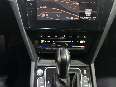 VW Passat GTE AHK Navi LED PDC DAB+ SHZ ACC 