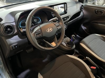 Hyundai i10 Pure dig.Cockpit Navi R.Cam PDC Klima DAB
