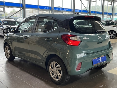 Hyundai i10 Pure dig.Cockpit Navi R.Cam PDC Klima DAB