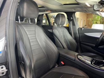 Mercedes-Benz E 300 de 4Matic Avantgarde Pano. Burmester AHK 