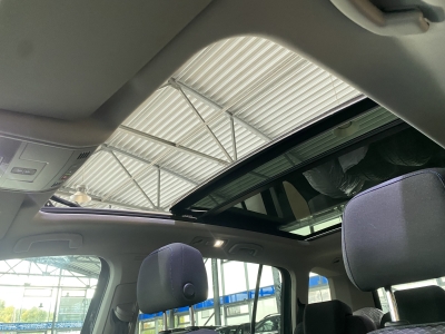 VW Touran United*LED*SHZ*Navi*Pano*DAB+*R.Cam