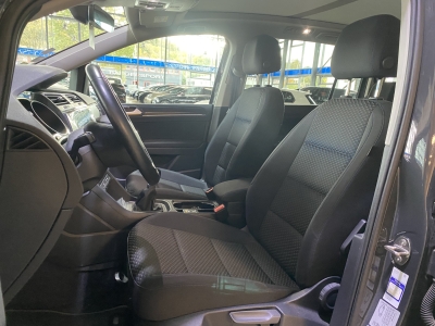 VW Touran United*LED*SHZ*Navi*Pano*DAB+*R.Cam