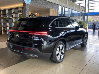 Mercedes-Benz EQC 400 4Matic*SHZ*AHK*Navi*LED*360Cam*
