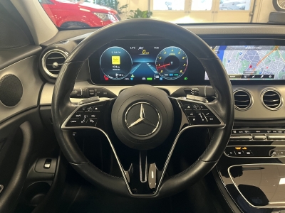 Mercedes-Benz E 300 Mild-Hybrid*ACC*LED*Navi*R.Cam*SHZ*CarPlay