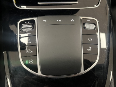 Mercedes-Benz E 300 Mild-Hybrid*ACC*LED*Navi*R.Cam*SHZ*CarPlay