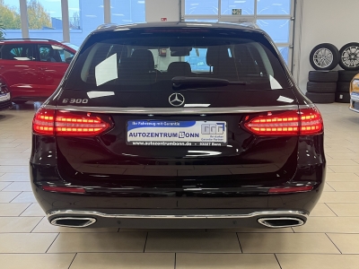 Mercedes-Benz E 300 Mild-Hybrid*ACC*LED*Navi*R.Cam*SHZ*CarPlay