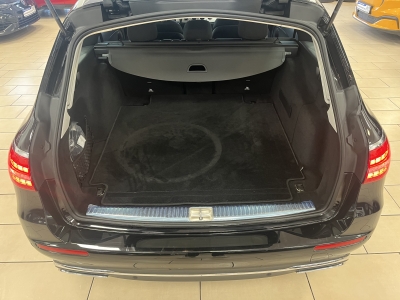 Mercedes-Benz E 300 Mild-Hybrid*ACC*LED*Navi*R.Cam*SHZ*CarPlay