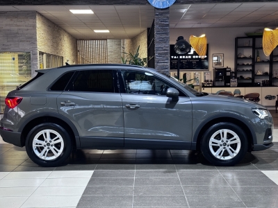 Audi Q3 35 TDI AHK LED R.Cam Sound-System Navi PDC