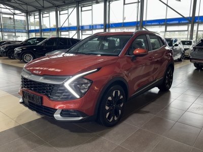 Kia Sportage 4WDHybrid AHK NSCC R.Cam Navi Winter paket