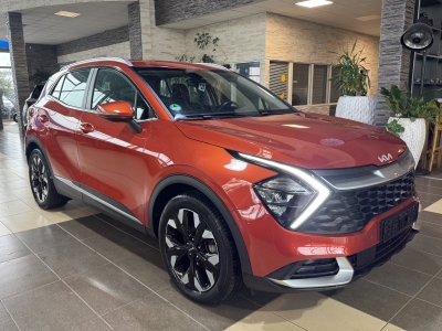 Kia Sportage 4WDHybrid AHK NSCC R.Cam Navi Winter paket