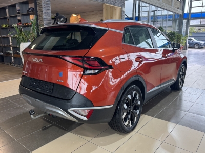 Kia Sportage 4WDHybrid AHK NSCC R.Cam Navi Winter paket