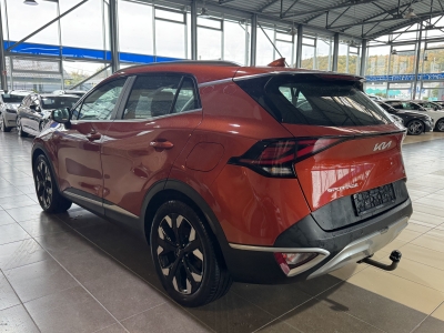 Kia Sportage 4WDHybrid AHK NSCC R.Cam Navi Winter paket