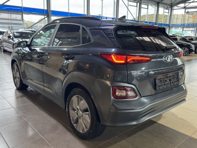 Hyundai KONA Plus ACC Navi LED R.Cam Wärmepumpe SHZ PDC 