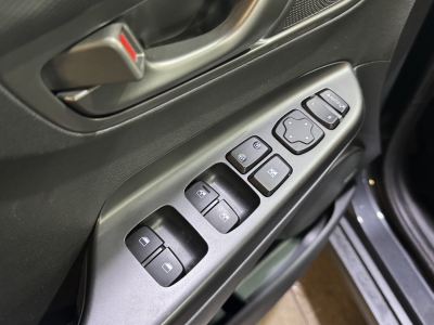 Hyundai KONA Plus ACC Navi LED R.Cam Wärmepumpe SHZ PDC 