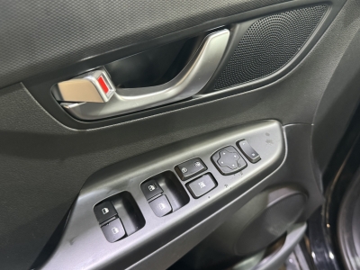 Hyundai KONA Select dig.Cockpit ACC R.Cam PDC SHZ DAB+