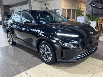 Hyundai KONA Select dig.Cockpit ACC R.Cam PDC SHZ DAB+