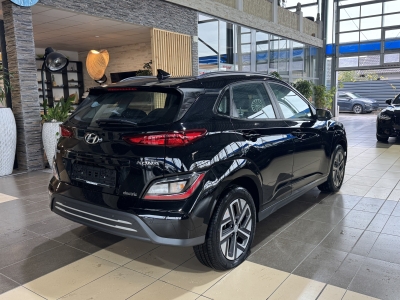 Hyundai KONA Select dig.Cockpit ACC R.Cam PDC SHZ DAB+