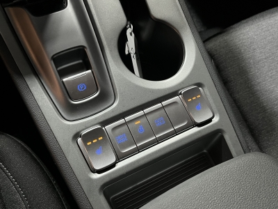 Hyundai KONA Select dig.Cockpit ACC R.Cam SHZ PDC DAB+