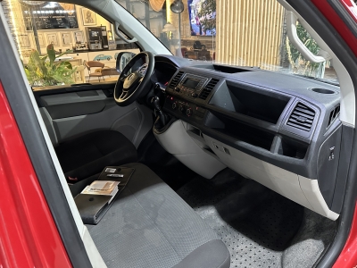 VW T6 Transporter lang Würth-Regale Klima 3-Sitzer