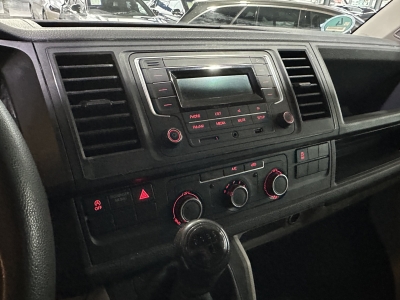 VW T6 Transporter lang Würth-Regale Klima 3-Sitzer