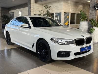 BMW 530 e M-Paket*LED*Ambiente*Navi*SHZ*PDC*Navi*