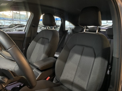 Audi Q4 40 e-tron 82 kWh LED MMI-Navi Plus SHZ PDC  