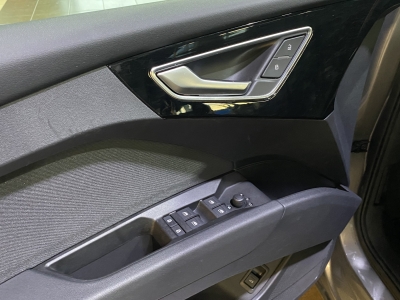 Audi Q4 40 e-tron 82 kWh LED MMI-Navi Plus SHZ PDC  