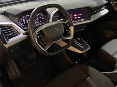 Audi Q4 40 e-tron 82 kWh LED MMI-Navi Plus SHZ PDC  