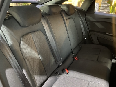 Audi Q4 40 e-tron 82 kWh LED MMI-Navi Plus SHZ PDC  