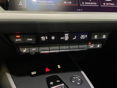 Audi Q4 40 e-tron 82 kWh LED MMI-Navi Plus SHZ PDC  