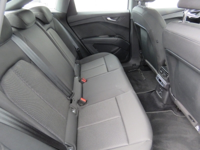 Audi Q4 40 e-tron 82 kWh LED MMI-Navi Plus SHZ PDC  