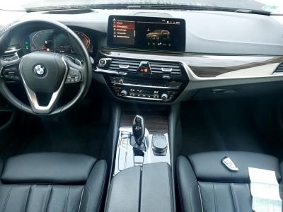 BMW 530 d xDrive Luxury Line Business Navi Leder SHZ