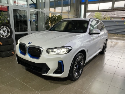 BMW iX3 M Impressive Pano. Harman/Kardon HUD AHK LED