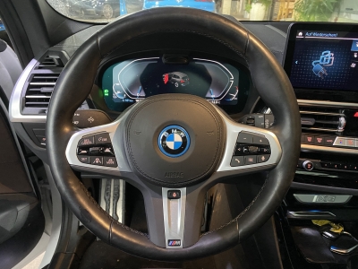 BMW iX3 M Impressive Pano. Harman/Kardon HUD AHK LED