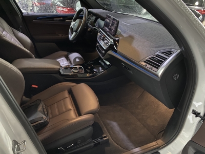 BMW iX3 M Impressive Pano. Harman/Kardon HUD AHK LED