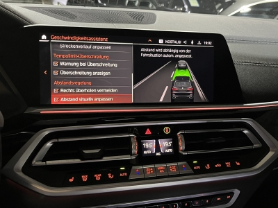 BMW X7 AHK M Sport Pano Laser 7-Sitzer HUD 22"LM