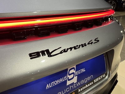 Porsche 911 Carrera 4S LED PDC Burmester PASM Sport-Auspuff 