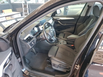 BMW X1 sDrive 20i Advantage LED AHK R.Cam Navi SHZ