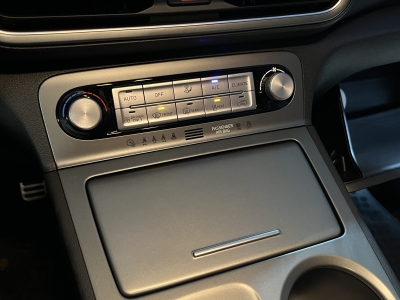 Hyundai KONA Select dig.Cockpit ACC R.Cam PDC SHZ DAB+