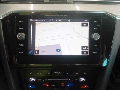 VW Passat GTE Pano. Ambiente-Licht LED Navi LED SHZ