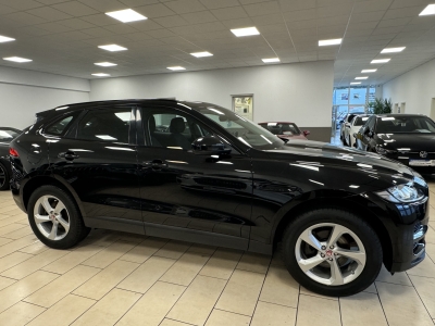 Jaguar F-PACE AWD*Black Pack*ACC*Navi*AHK*R.Cam*LED*